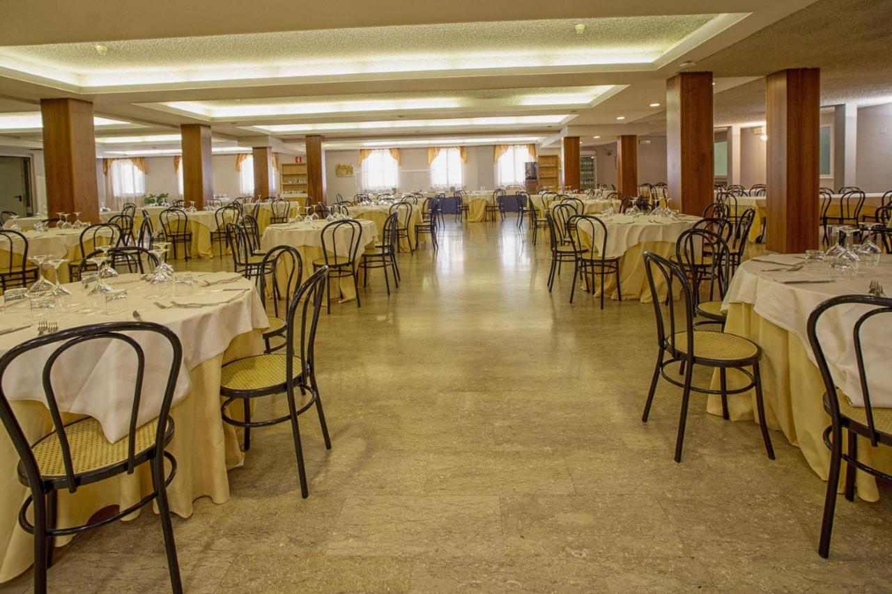 Hotel Roccaporena & La Margherita Cascia Bagian luar foto
