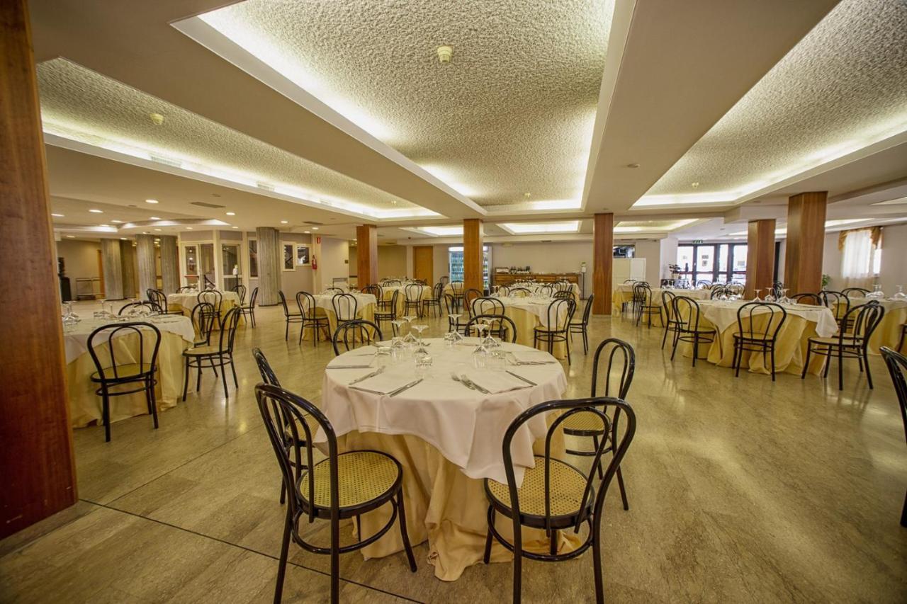 Hotel Roccaporena & La Margherita Cascia Bagian luar foto