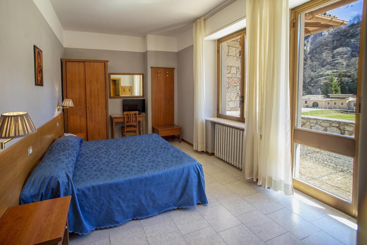 Hotel Roccaporena & La Margherita Cascia Bagian luar foto