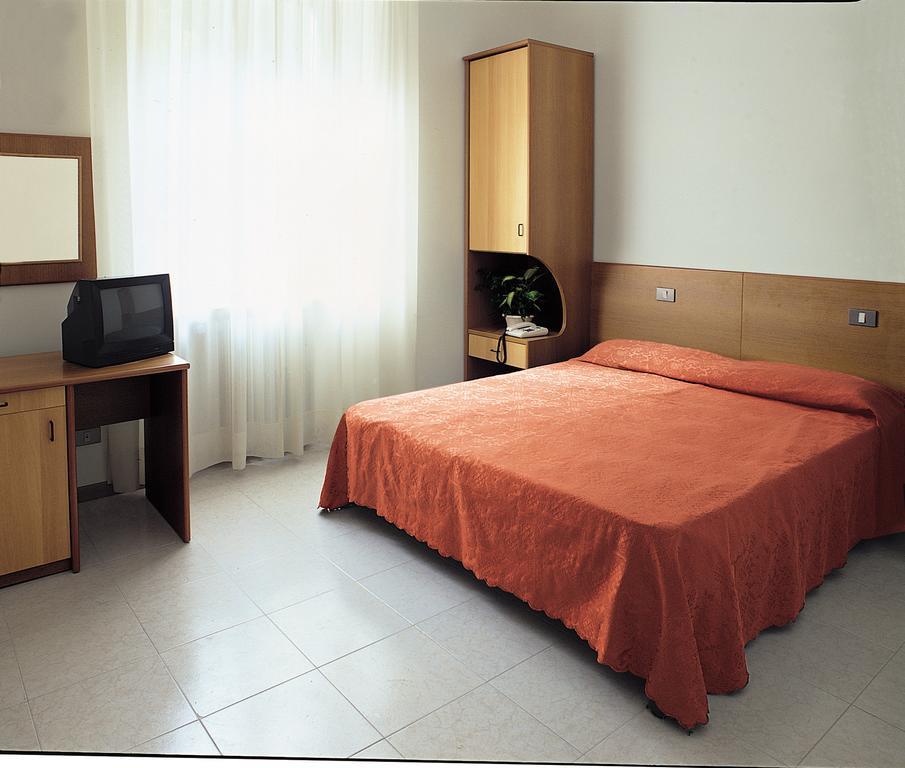 Hotel Roccaporena & La Margherita Cascia Bagian luar foto