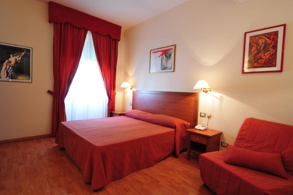 Hotel Roccaporena & La Margherita Cascia Bagian luar foto